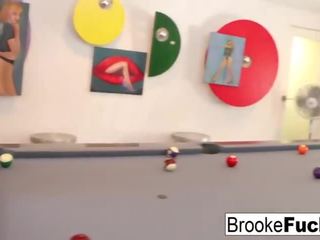 Brooke marka çalış çekici billiards ile vans asyalı anal