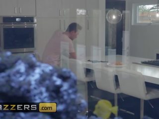 Brazzers - myt new kakamyň aýaly raven hart, craves some young peter