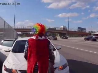 Gibby The Clown Fucks Juicy Tee On Atlanta’s Most Popular Highway