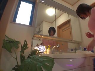Veľký titty ženy v domácnosti vystrekovanie na olej masáž: zadarmo hd špinavé video ca | xhamster